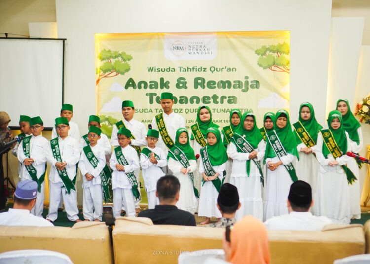 Wisuda Tahfidz Qur’an Anak Tunanetra: Cahaya yang Tak Pernah Padam Meski Tanpa Penglihatan