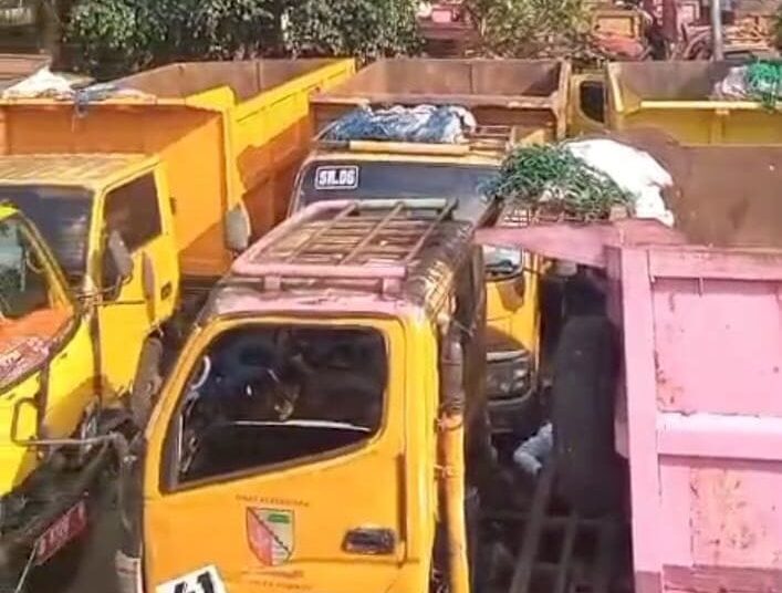 Operasional E-Tol Tak Cair, Ratusan Sopir Truk Sampah Kabupaten Bandung Mogok Jalan