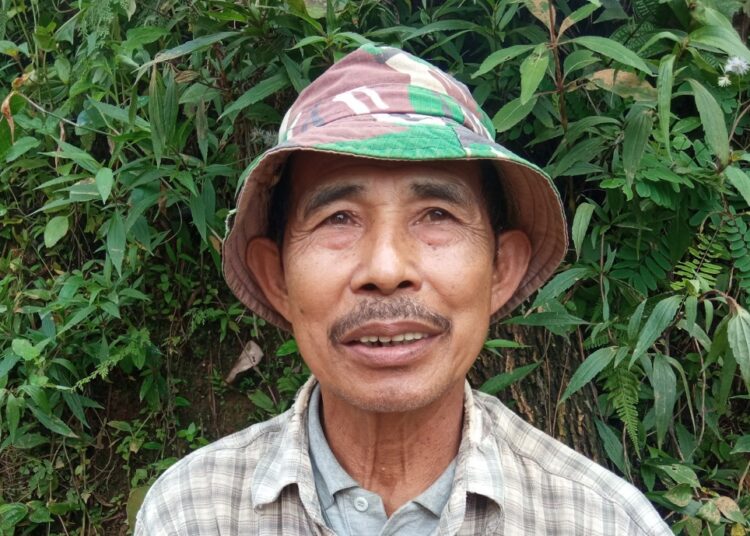 Inan Menanti 2 Saudaranya yang Tertimbun Longsor di Kutawaringin Tasikmalaya