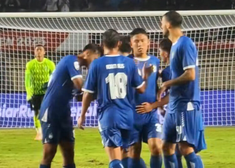 Bukan Sekedar Apes! Ini Penyebab Persib Tumbang 0-2 dari Port FC