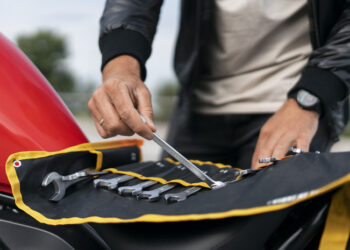 Aki Motor Melemah? Kenali Gejala Umumnya Sebelum Terlambat!