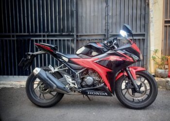 Honda CBR 150R: Intip Plus Minus Motor Sport Populer Anak Muda!
