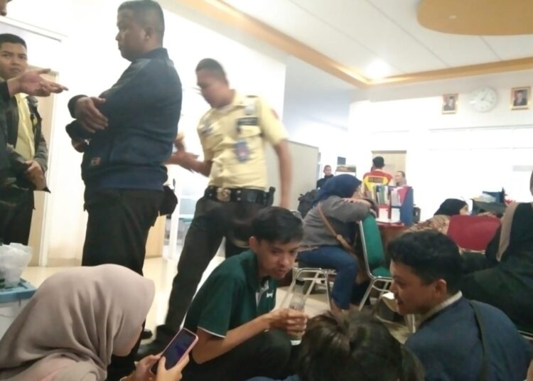 Karyawan Kebun Binatang Bandung Bentrok dengan Belasan Security Red Guard Sewaan Taman Safari