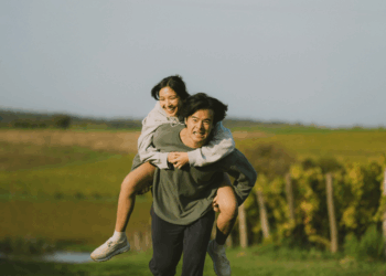 NONTON Film Sore: Istri dari Masa Depan, Akting Sheila Dara dan Dion Wiyoko Tuai Pujian Warganet, Tonton Disini