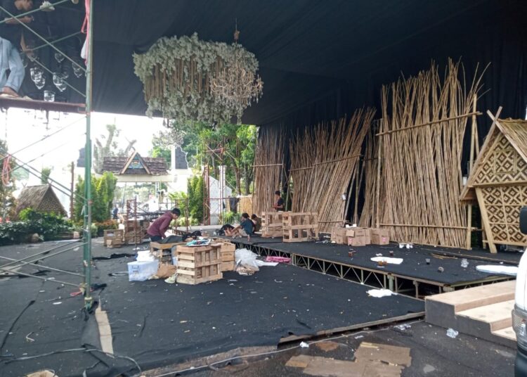 Nuansa Sunda Warnai Pernikahan Putra Gubernur Jabar dengan Putri Kapolda Metro Jaya di Garut 