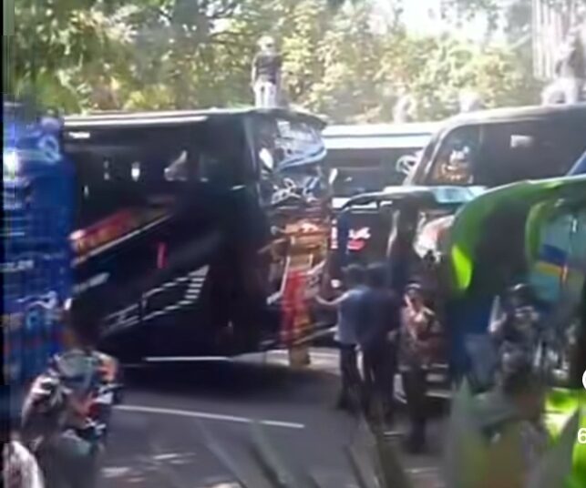 Ribuan Pekerja Pariwisata Geruduk Gedung Sate, Minta Gubernur Jabar Segera Cabut Larangan Study Tour