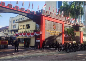 Pasca Tragedi Demo 28 Agustus, Polisi Antiteror Jaga Ketat Mako Brimob Selama Jumat Pagi