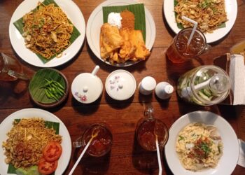 Gak Perlu Pergi Jauh! Bandung Punya Spot Kuliner Rasa Jogja yang Otentik Banget