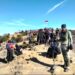 Heboh, Seribuan Pendaki Rayakan HUT RI Ke 80 di Puncak Gunung Ciremai