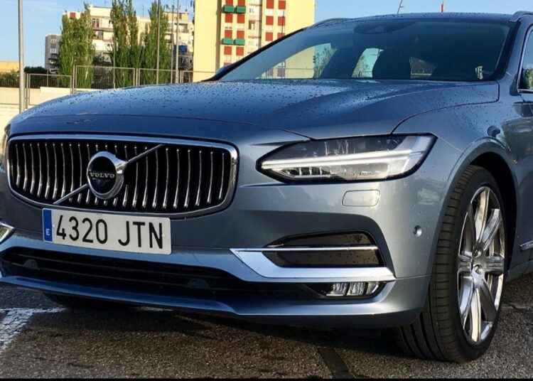 Terungkap, Fakta Menarik! Mengapa Mobil Volvo Disebut Tank Swedia