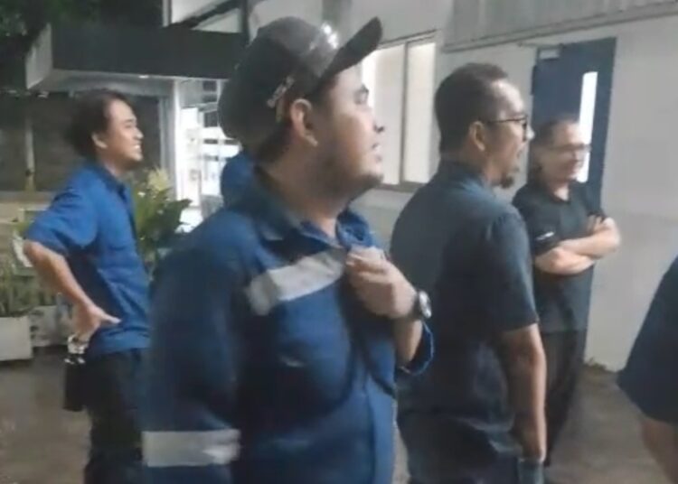 Bekasi Diguncang Gempa, Karyawan dan Warga Panik, BMKG Umumkan 4.9 Magnitudo