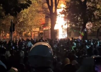 Ini Kronologi Kerusuhan Demo di Bandung, Terdata 1 Mess Terbakar, 3 Kendaraan Polri Hangus, 20 Diamankan