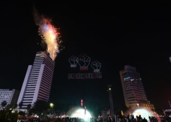 Puncak Karnaval HUT ke-80 RI: Formasi Drone Karya Anak Bangsa Jadi Daya Tarik