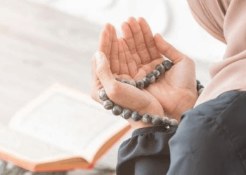 Mengapa Doa Belum Dikabulkan? Ini Cara Allah Menjawab