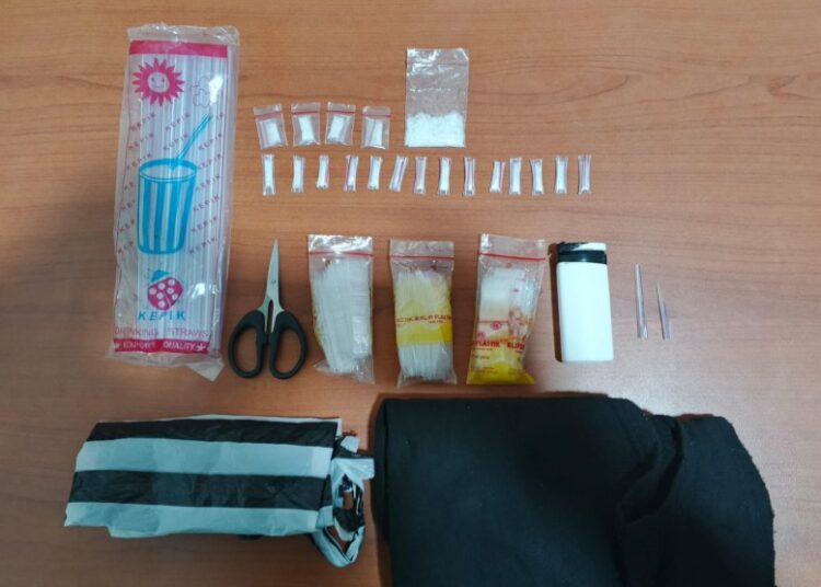 Nelayan Nyambi Dagang Sabu Gegara Hasil Tangkapan Ikan Kecil, Apes Ditangkap Satresnarkoba Polres Garut di Pameungpeuk