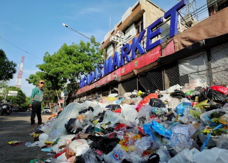 Buang Sampah Sembarangan di Bandung Siap-Siap Kena Sanksi