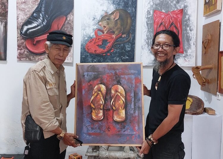 Pameran Tunggal “Krisis Identitas” – Republik Sandal Jepit di LQ Forest Setianegara 18-28 Oktober 2025