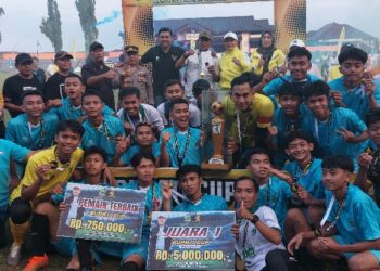 Ribuan Suporter Sambut Tim Luragung Juara Bupati Cup 2025