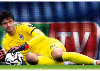 Kiper Muda Bertalenta, Senne Lammens, Kini Jadi Benteng Baru Setan Merah