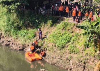 Dayungnya Diduga Patah, 5 Pemburu Biawak di Citarum Margaasih Tenggelam, 3 Selamat dan 2 Hilang