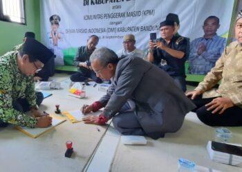 KPM dan DMI Kabupaten Bandung Tandatangani MoU, Hadirkan Buku Profil untuk 8.000 Masjid