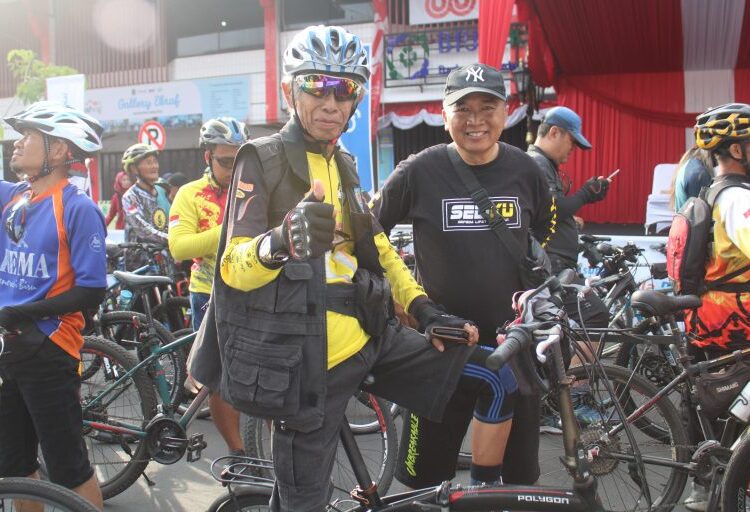 Goweser Lansia Berbaur Bersama di Event Fun Bike Tour de Linggarjati
