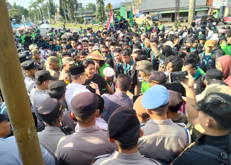Hari Tani Nasional, Ratusan Mahasiswa Unjuk Rasa di Kota Tasikmalaya, Ini Tuntutannya