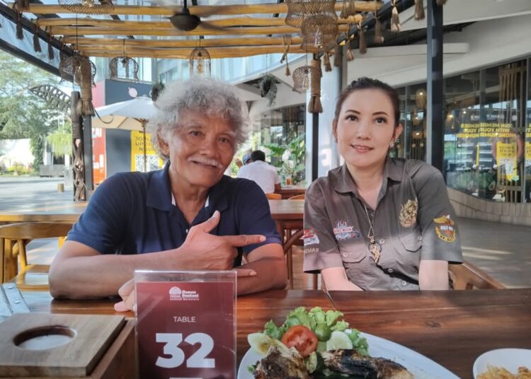 Maya Damayanti, Kesedihan dan Kepedihan di Danau Sentani