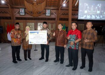 Bandung Jadi Kota Pertama di Jabar Selesaikan Pengangkatan PPPK Paruh Waktu, Raih Penghargaan dari BKN