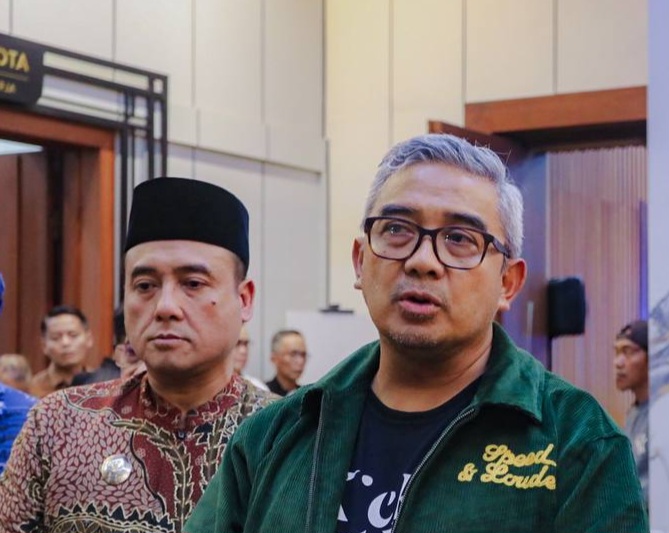 Wali Kota dan Wakil Wali Kota Bandung Padat Agenda, Hadiri Sejumlah Kegiatan Pelayanan Publik Hingga Paripurna DPRD