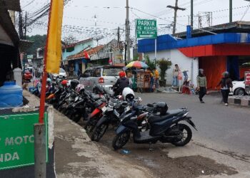 Petugas Tertibkan Parkir Liar, Ini Penjelasan Kadishub Kuningan