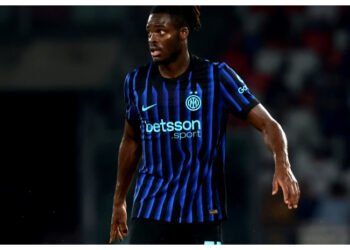 Perkuat Lini Belakang, Eintracht Frankfurt Siap Rekrut Bisseck dari Inter Milan