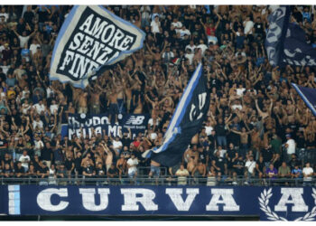 Polisi Belanda Usir 180 Penggemar Napoli yang Langgar Aturan Kota Eindhoven