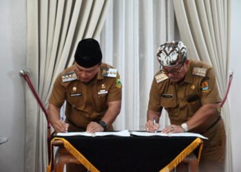 Dana Kompensasi Air Naik, Bupati Kuningan dan Cirebon Teken PKS Pengelolaan Air