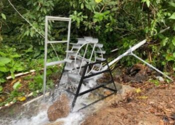 Uniga Rancang Mikrohidro di Curug 7 Cimanganten Garut, Inovasi Energi Bersih dan Wisata Edukatif