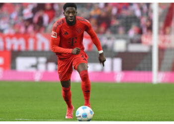 Dua Bek Bayern, Alphonso Davies dan Hiroki Ito, Siap Merumput Desember Ini