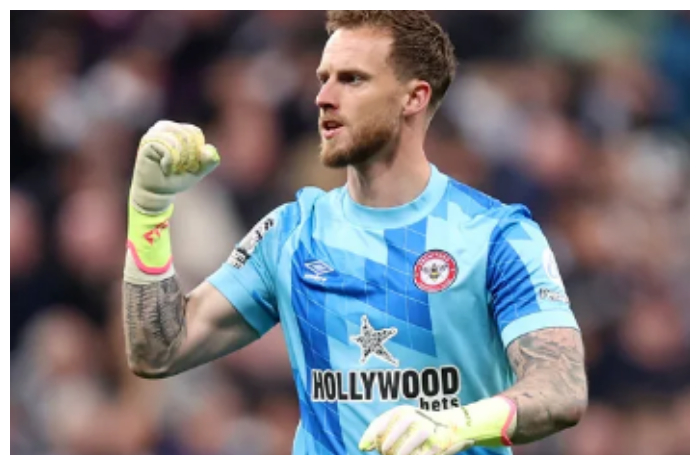 Leverkusen Tampil Solid, Flekken Puji Peran Bek Baru dan Kekompakan Tim