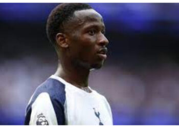 Tottenham Hotspurs Hadapi Situasi Genting: Pape Matar Sarr Tumbang Menjelang Derby London Utara