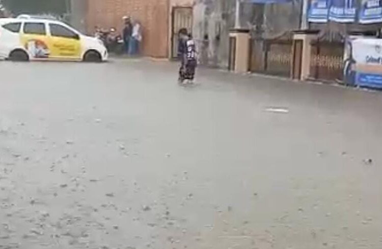 Banjir Kepung Kota Tasikmalaya, Sejumlah Ruas Jalan Utama Terendam