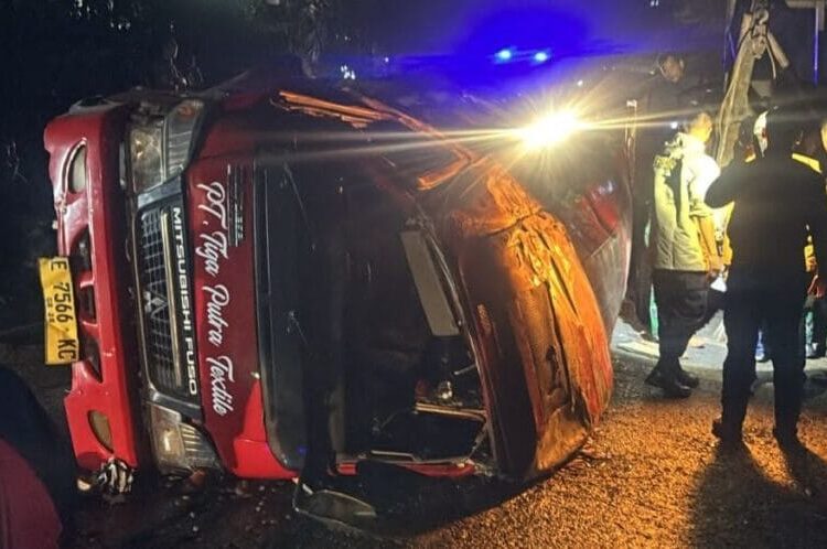 Elf Rombongan Peziarah Terguling di Tanjakan Cae Wado Sumedang, 3 Tewas, 17 Luka, Ini Kronologinya