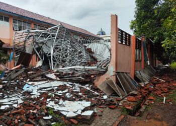 Hujan Deras Disertai Angin Kencang di Bogor, SMKN 1 Gunung Putri  Ambruk, 44 Siswa Luka