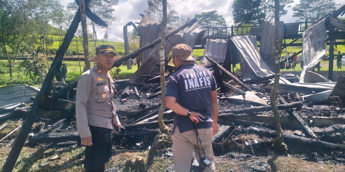 Wisata Forest Hills Kertasari Kabupaten  Bandung Terbakar, 1 Orang Penjaga Tewas