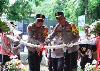 Kapolda Jabar Letakkan Batu Pertama Pembangunan Barak Dalmas di Banjar
