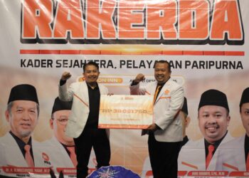 PKS Salurkan Donasi Untuk Korban Bencana Banjir di Aceh, Sumatera Barat, dan Sumatera Utara