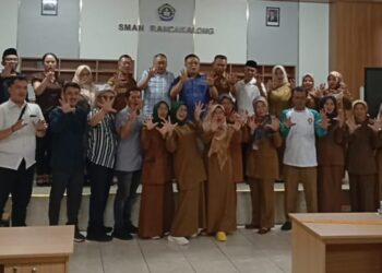 Mengecek Sarana Prasarana Pascagempa di SMAN Rancakalong, Komisi V DPRD Jabar Temukan Ini