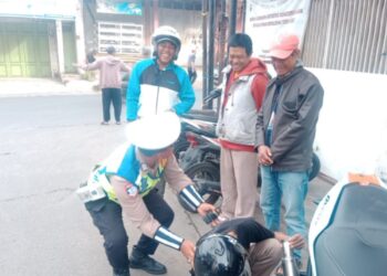 Gunakan Knalpot Brong, Puluhan Pengendara Motor di Garut Kena Tegur Polisi