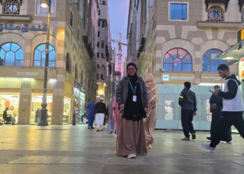 Di Bawah Naungan Ghamamah, Jejak Cahaya di Tanah Nabawi