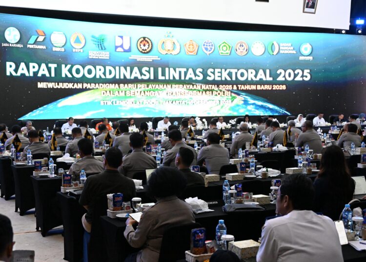 Kemenhub Terbitkan 13 Kebijakan Landasan Operasional Nataru