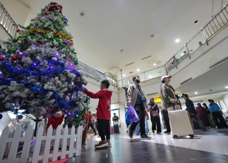 10,11 Juta Orang Lakukan Perjalanan dengan Angkutan Umum Sejak Posko Pusat Angkutan Nataru Dibuka