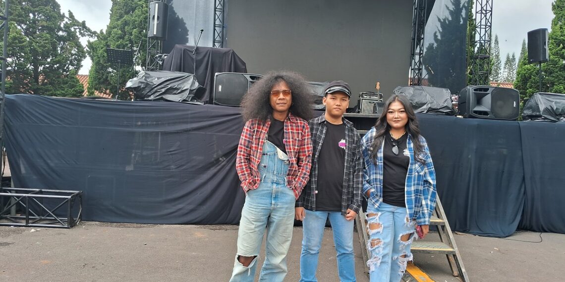 Bintang Putra  Musisi Muda 16 Tahun Tampil Memukau di Juragan Mio Motofest